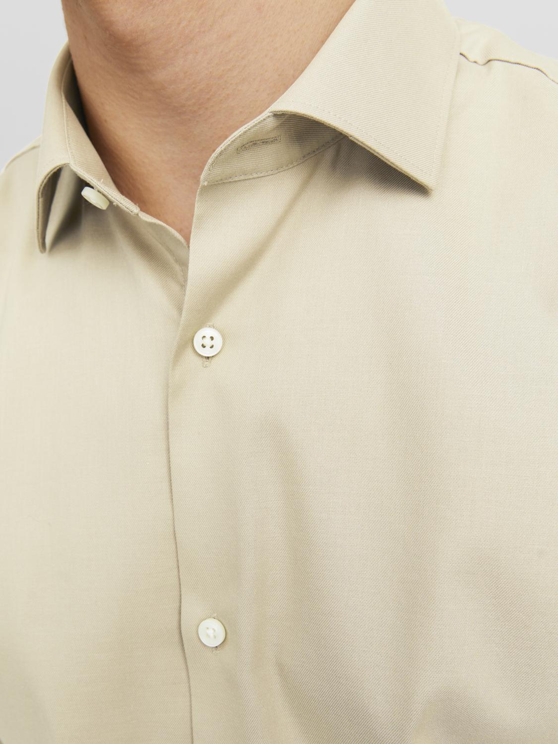 model_shot-detail